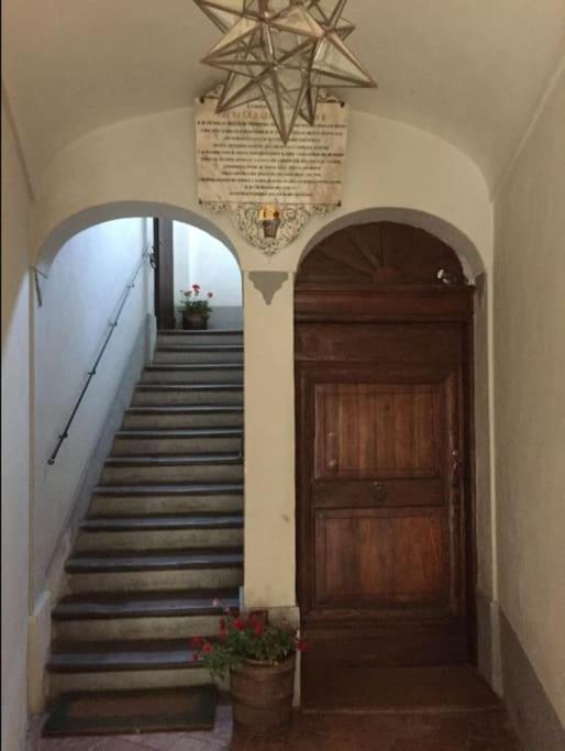 Zauber Im Turm - In Einem Der Schoensten Doerfer モンテメラノ エクステリア 写真